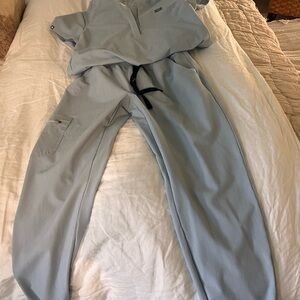 Chambray Blue Figs Scrub Set